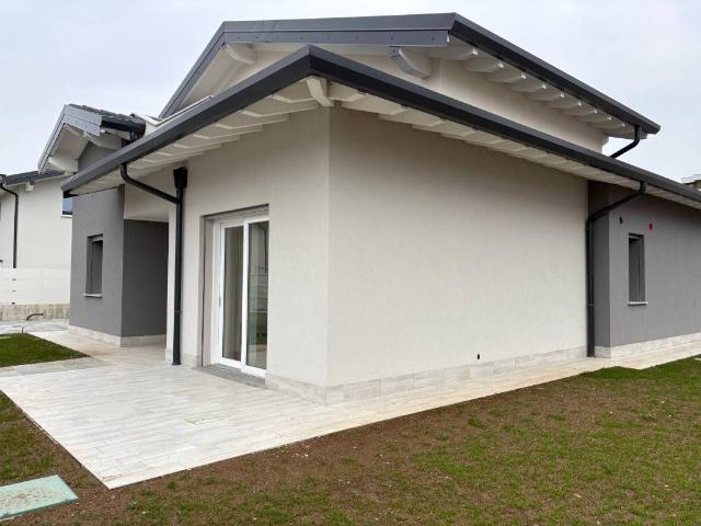 Villa in vendita a Cassano d'Adda MI