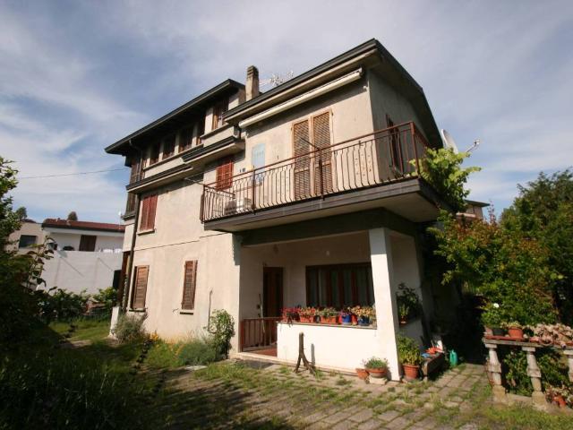 Villa in vendita a Cassano d'Adda MI