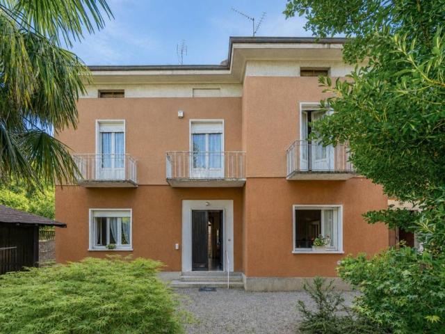 Villa in vendita a Cassano Magnago VA