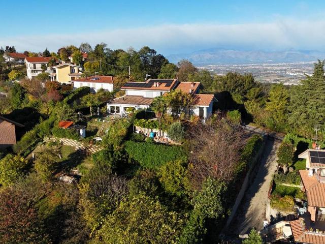 Villa in vendita a Castagneto Po TO