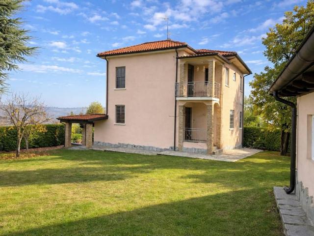 Villa in vendita a Castana PV