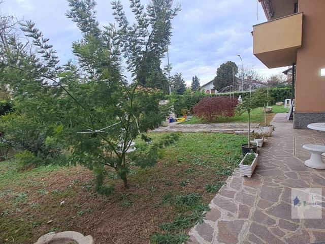 Villa in vendita a Castano Primo MI