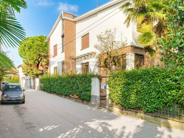 Villa in vendita a Castano Primo MI