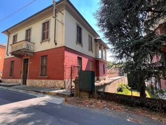Villa in vendita a Casteggio PV