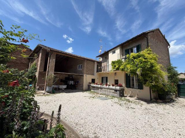 Villa in vendita a Casteggio PV