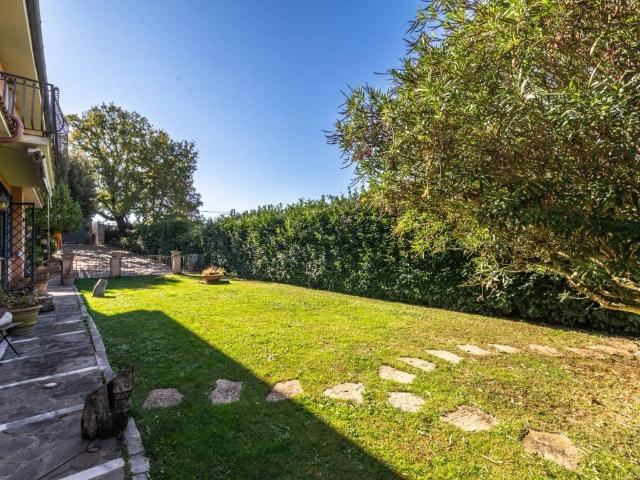 Villa in vendita a Castel Madama RM