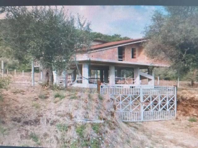Villa in vendita a Castel Morrone CE
