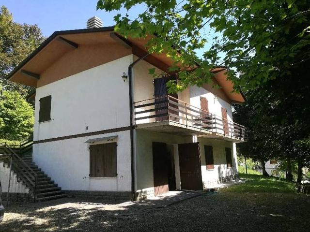 Villa in vendita a Castel d'Aiano BO