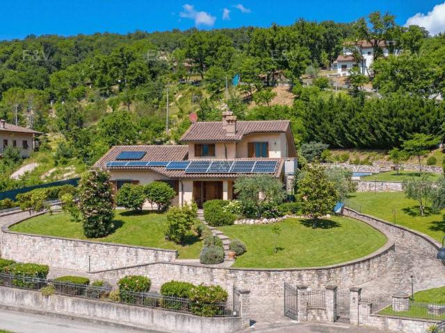 Villa in vendita a Castel Focognano AR