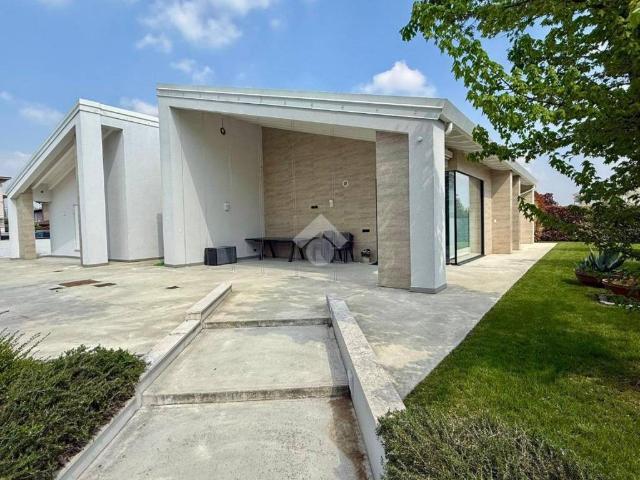 Villa in vendita a Castel Goffredo MN