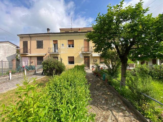 Villa in vendita a Castel San Giovanni PC