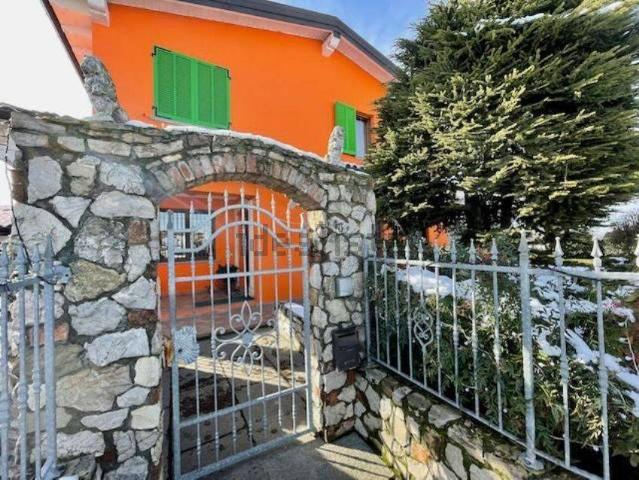 Villa in vendita a Castel San Giovanni PC