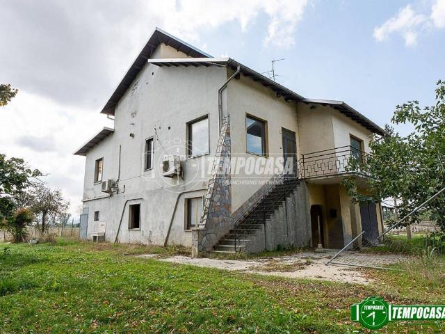 Villa in vendita a Castel San Giovanni PC
