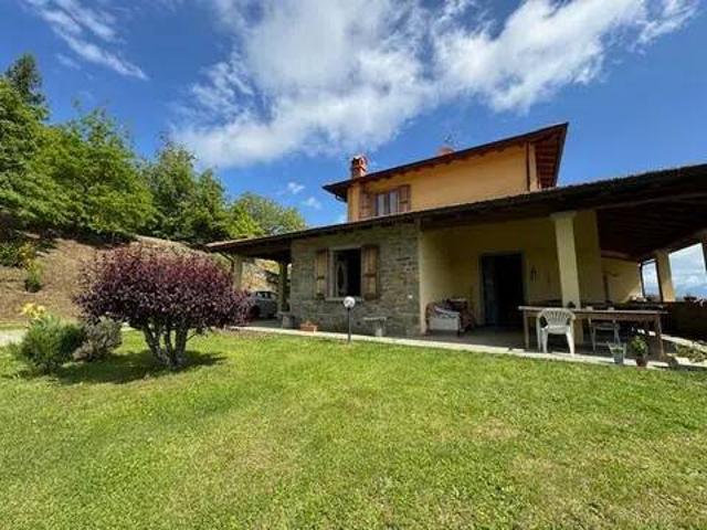 Villa in vendita a Castel San Niccolò AR