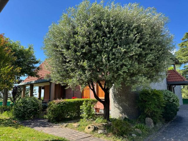 Villa in vendita a Castel San Pietro Terme BO