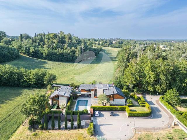 Villa in vendita a Castel San Pietro Terme BO