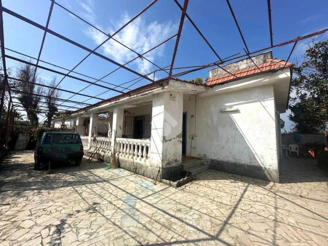 Villa in vendita a Castel Volturno CE