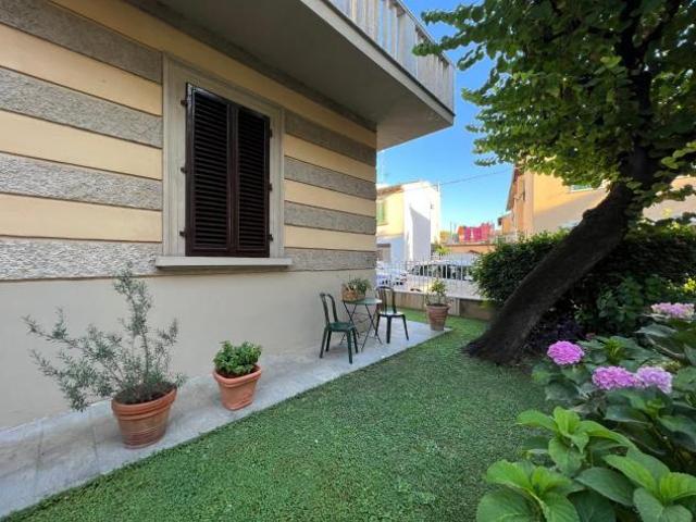 Villa in vendita a Castelfiorentino 300 mq Rif: 1201388
