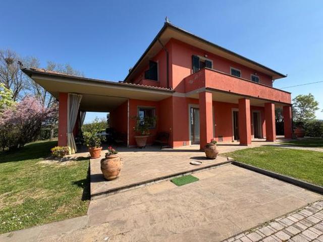 Villa in vendita a Castelfiorentino 350 mq Rif: 1408966