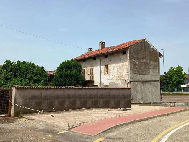 Villa in vendita a Castello d'Agogna PV