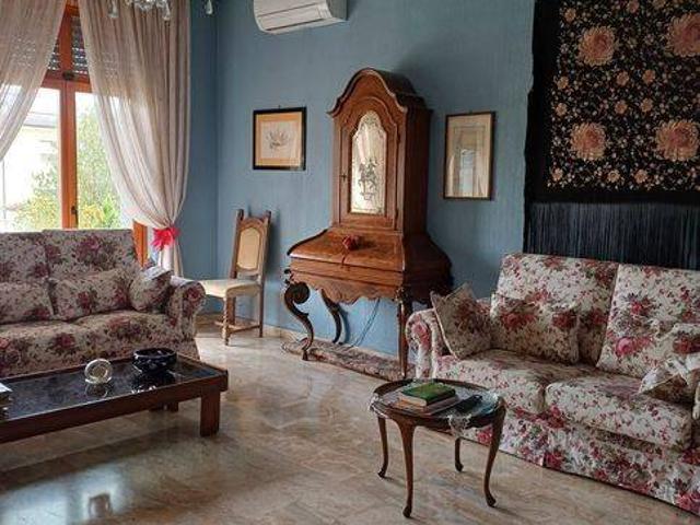 Villa in vendita a Castello d'Agogna PV