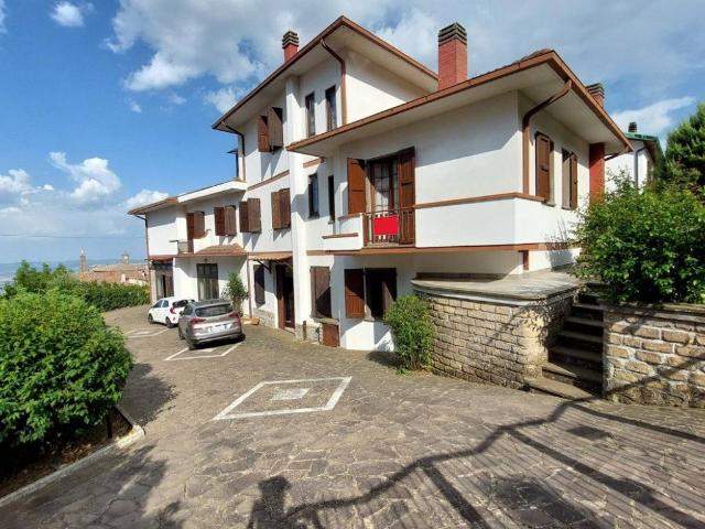 Villa in vendita a Castell'Azzara GR