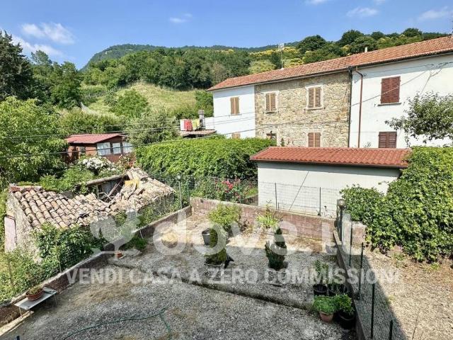 Villa in vendita a Castell'Azzara GR