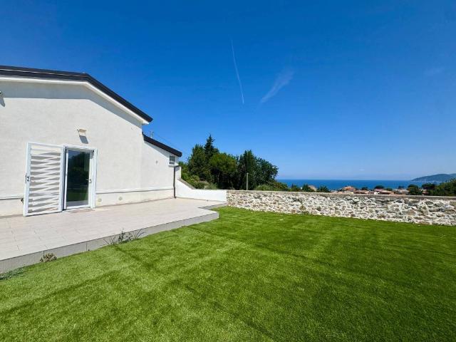Villa in vendita a Castellabate SA