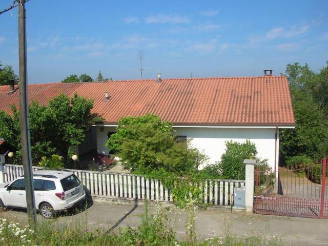 Villa in vendita a Castell'Alfero AT