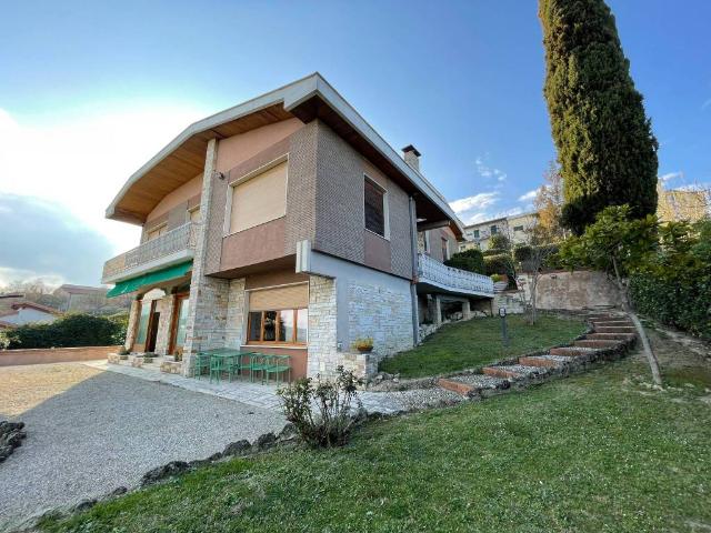 Villa in vendita a Castellalto TE