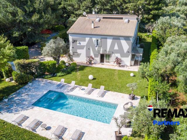 Villa in vendita a Castellana Grotte