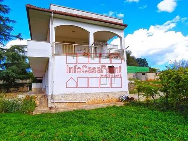 Villa in vendita a Castellana Grotte BA