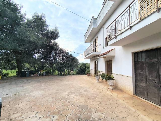 Villa in vendita a Castellana Grotte BA