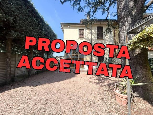 Villa in vendita a Castellanza VA