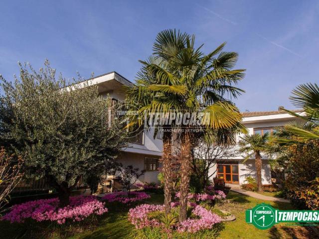 Villa in vendita a Castellanza VA