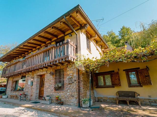 Villa in vendita a Castell'Arquato PC