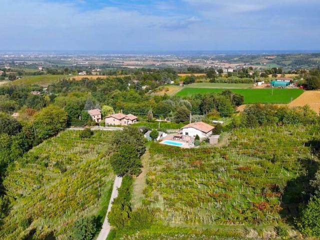 Villa in vendita a Castell'Arquato PC