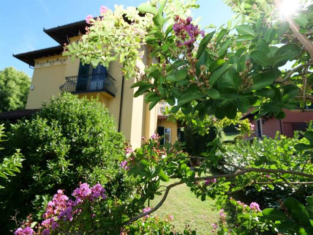 Villa in vendita a Castelletto d'Orba AL