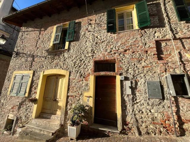 Villa in vendita a Castelletto d'Orba AL