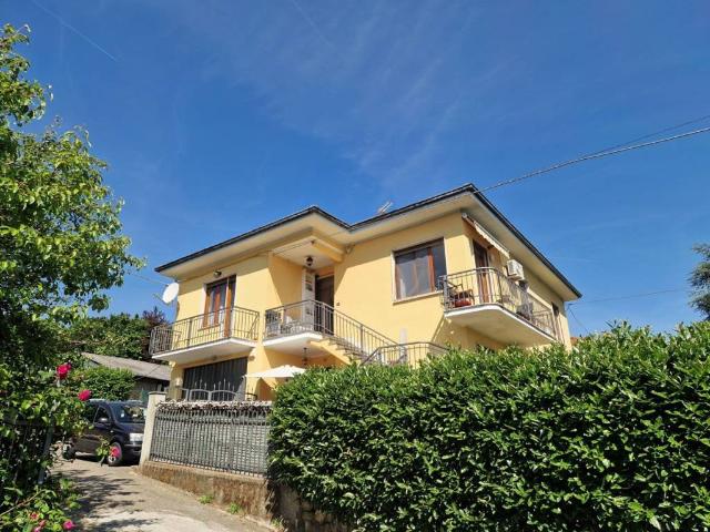 Villa in vendita a Castelletto d'Orba AL