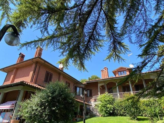 Villa in vendita a Castelletto Monferrato AL