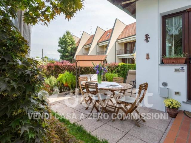 Villa in vendita a Castelletto Sopra Ticino NO