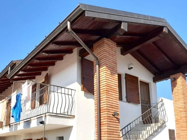Villa in vendita a Castelletto Sopra Ticino NO