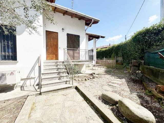Villa in vendita a Castelletto Sopra Ticino NO