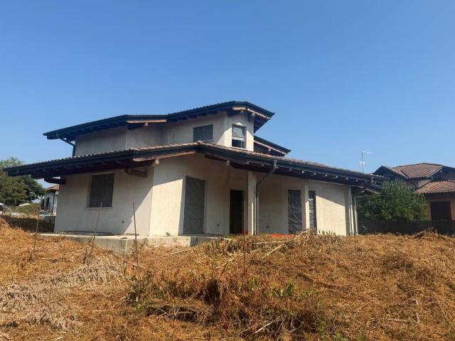 Villa in vendita a Castelletto Sopra Ticino NO
