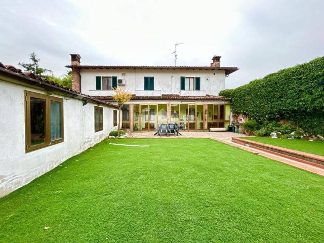 Villa in vendita a Castelleone CR