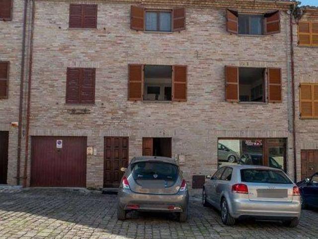 Villa in vendita a Castelleone di Suasa AN
