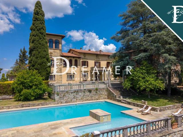Villa in vendita a Castellina in Chianti SI