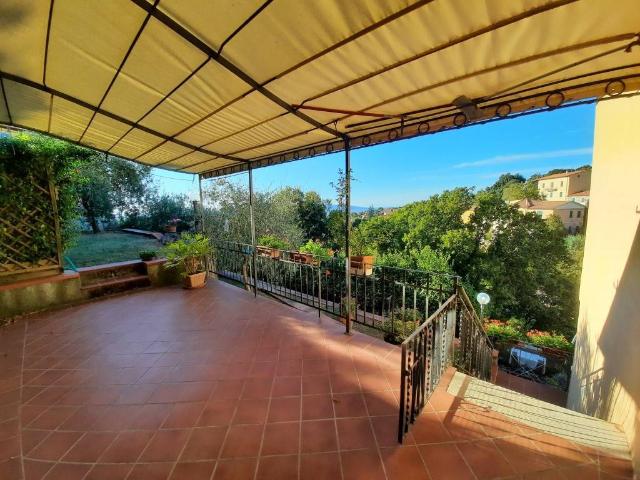 Villa in vendita a Castellina Marittima PI