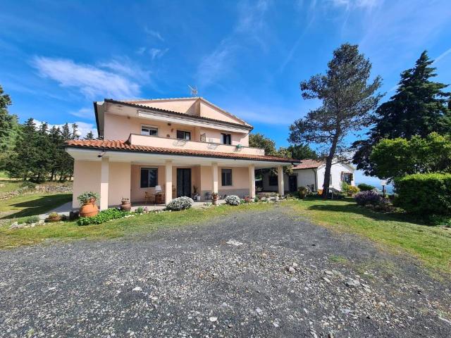 Villa in vendita a Castellina Marittima PI